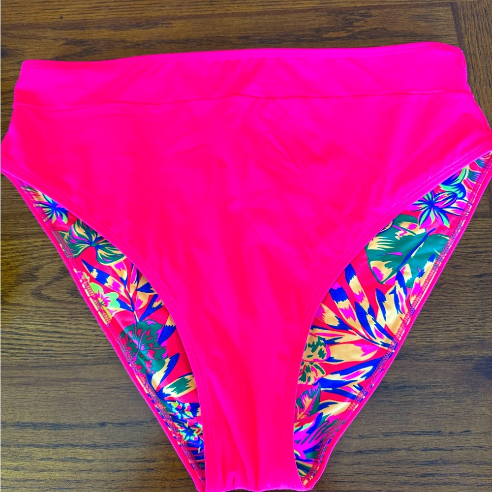 Magii swim bottoms NWOT